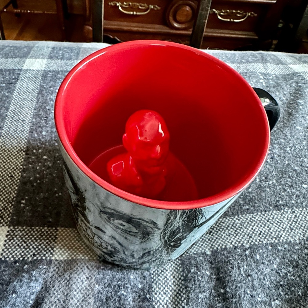 🧟‍♂️☕️ Walking Dead Zombie Mug